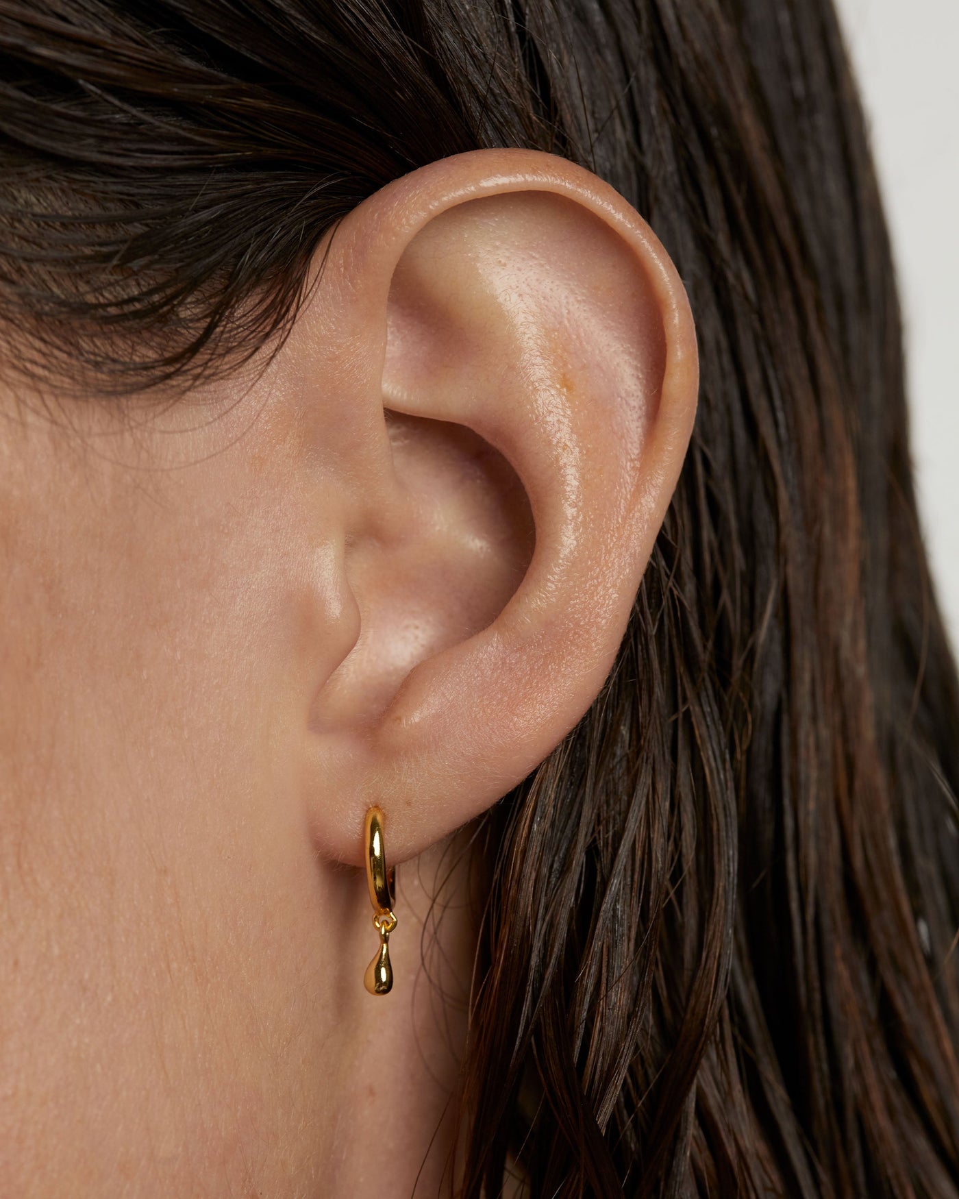 No stones  ear piercings