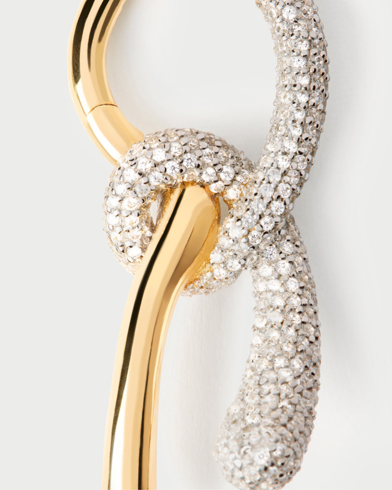 Pavé Twist creolen - 
  
    Sterling Silber / 18K Goldplattierung
  
