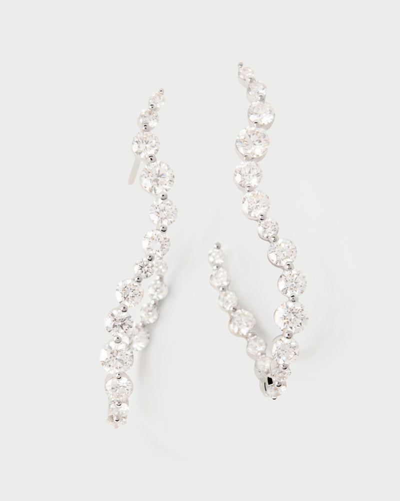 Créoles en or blanc et diamants Venus - 
  
    Or blanc 18 carats / Placage Argent Rhodié
  
