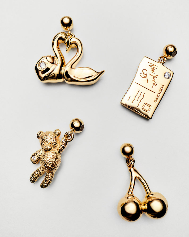 Teddy bear charm - 
  
    Sterling Silver / 18K Gold plating
  

