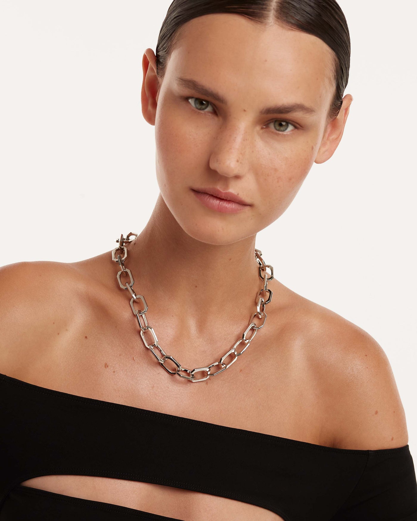 Cable chain necklace with big octogonal links in silver