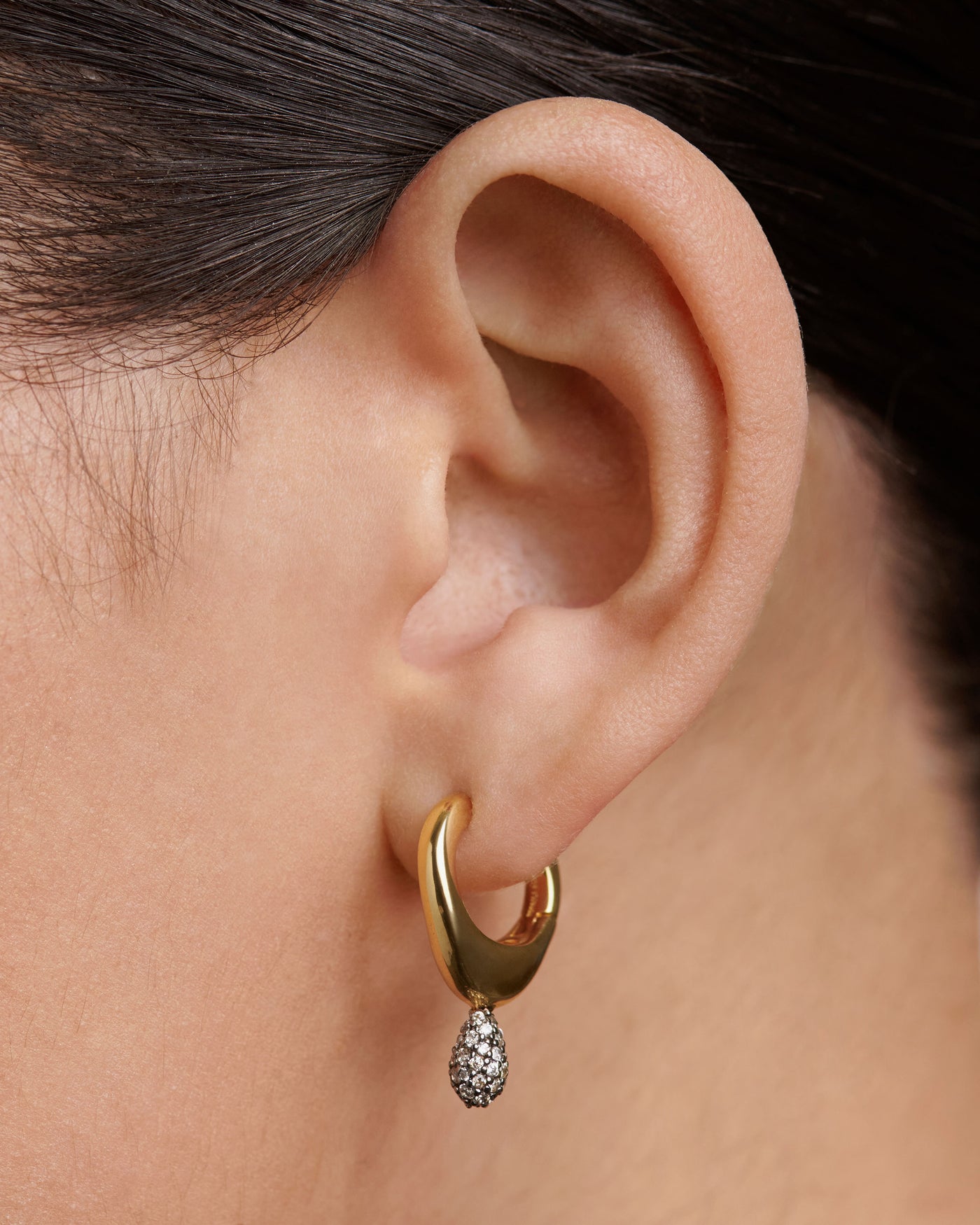 ear piercings  
  
    Plata de Ley / Baño de Oro 18K
  
