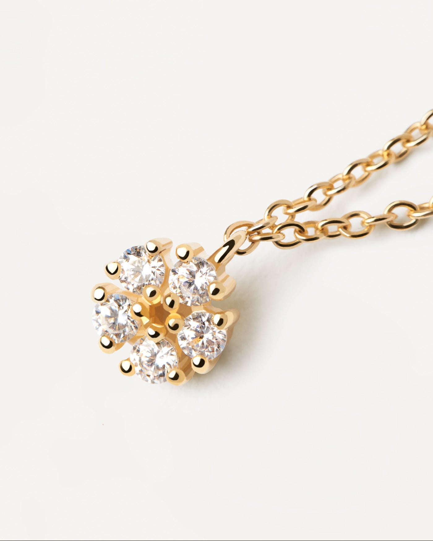 Platinum Diamond Flower Necklace | Diamond flower pendant, Necklace, Work  jewelry