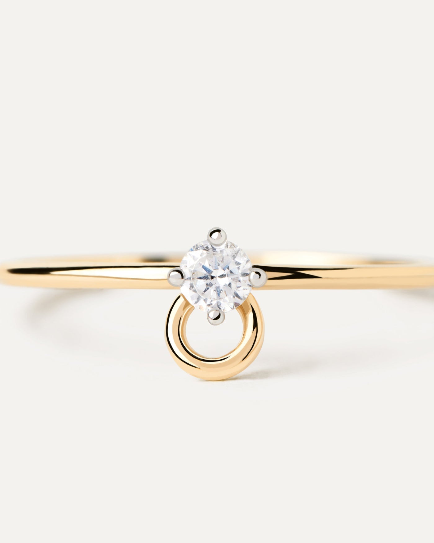 Anillo Solitario De Diamante Y Oro Ari - 
  
    Oro 18K
  
