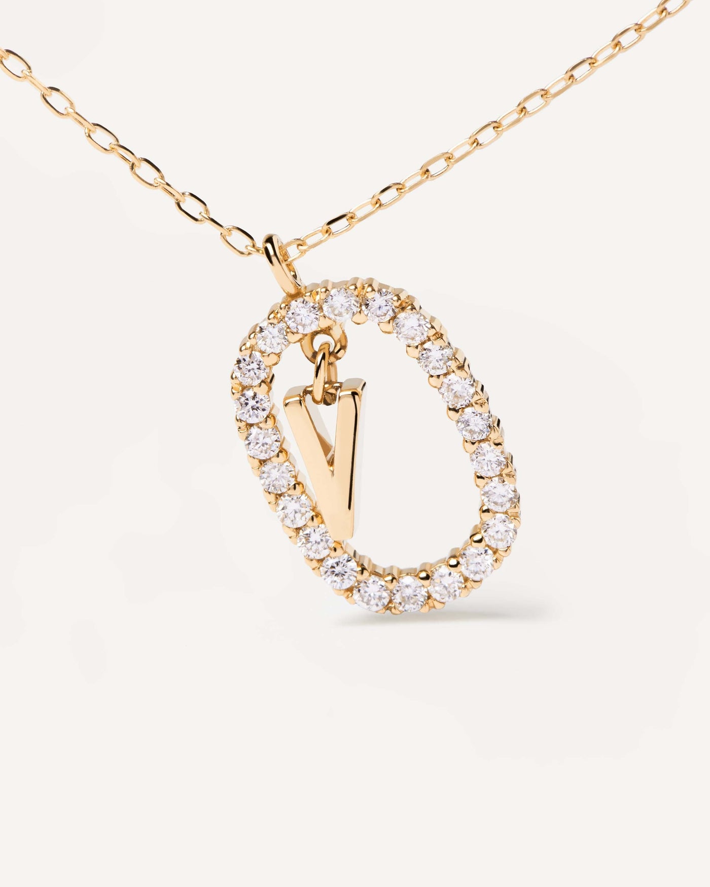 Collana in Diamanti e Oro Con Lettera V - 
  
    Oro 18K
  
