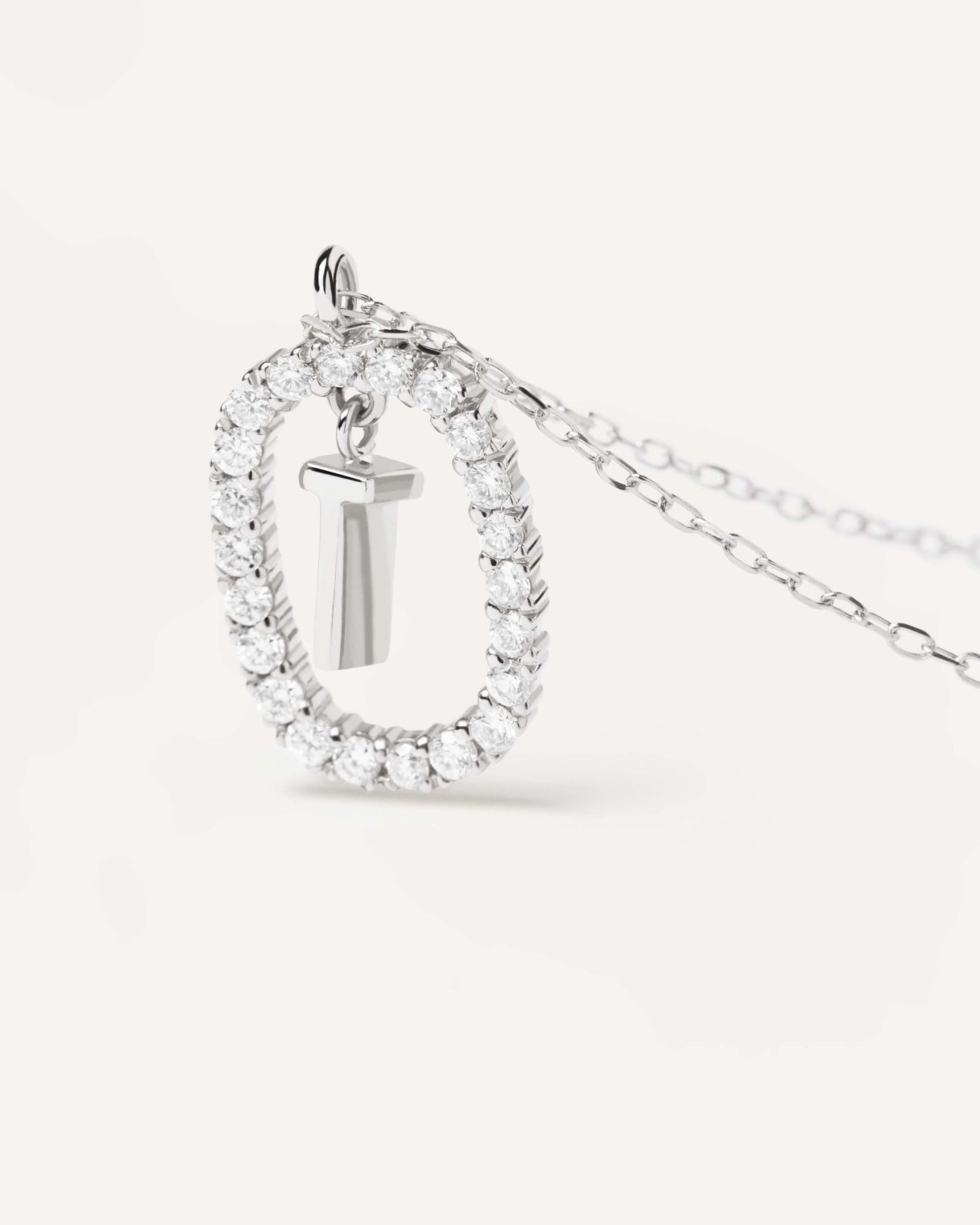 HalsKette Diamanten und Weissgold Buchstabe T - 
  
    18 kt Weissgold / Silber-Rhodinierung
  
