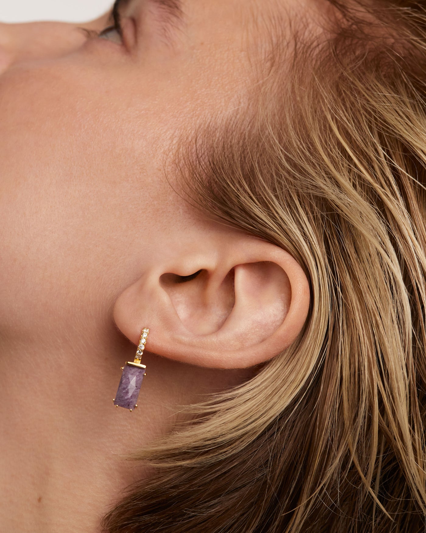 Boucle D’Oreille Individuelle Kaori Charoïte - 
  
    Argent massif / Placage Or 18 Ct
  
