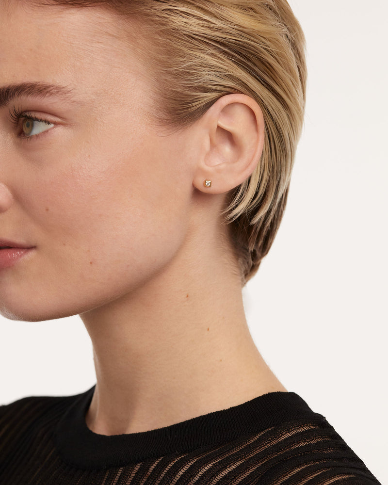 Diamond and gold Ava Single Earring - 
  
    18K Gold
  
