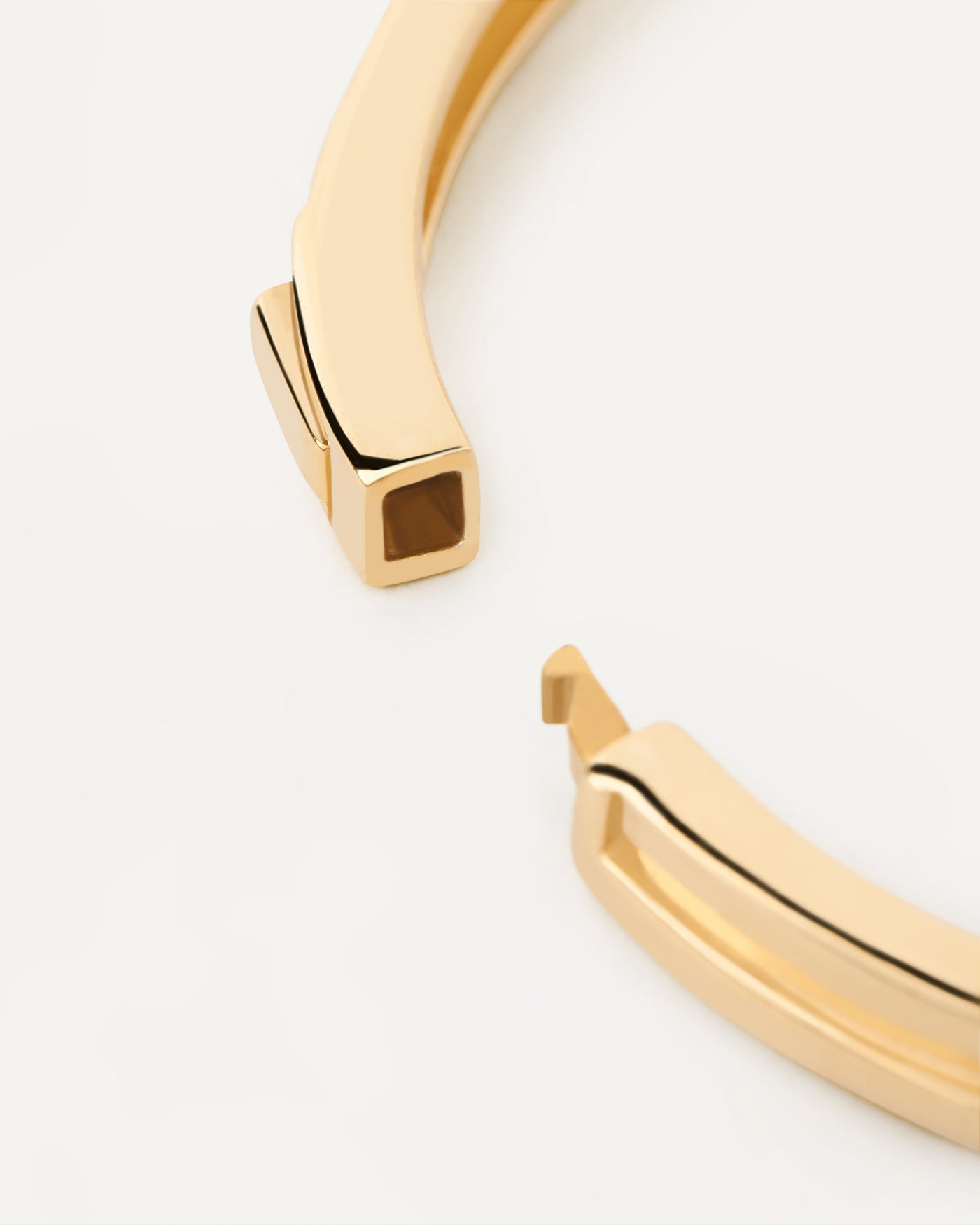 Genesis Armreif - 
  
    Sterling Silber / 18K Goldplattierung
  

