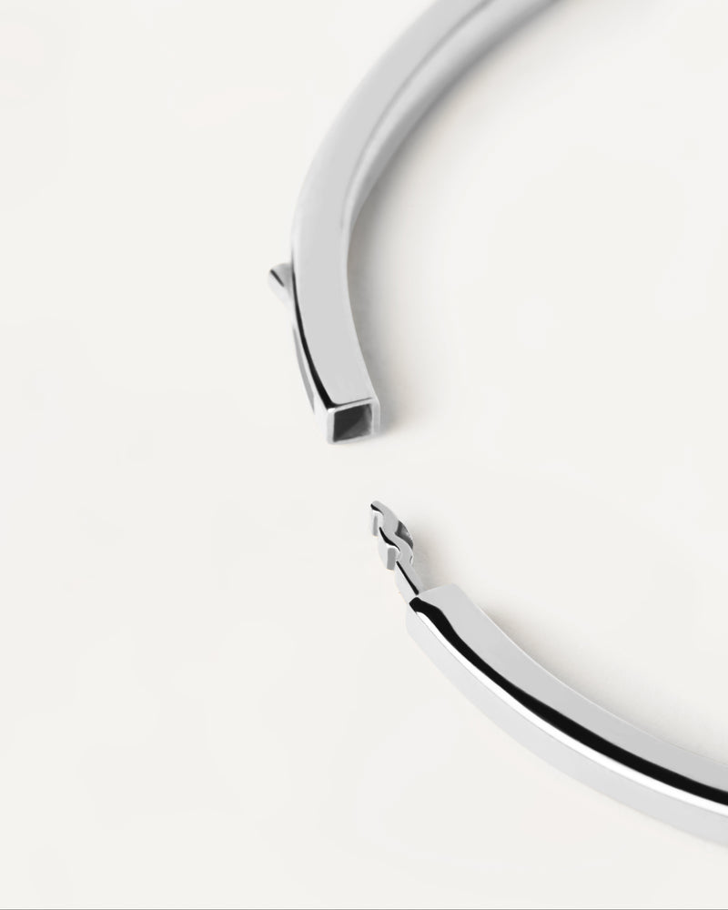 White Gold Core Bangle - 
  
    18K White gold / Rhodium silver plating
  
