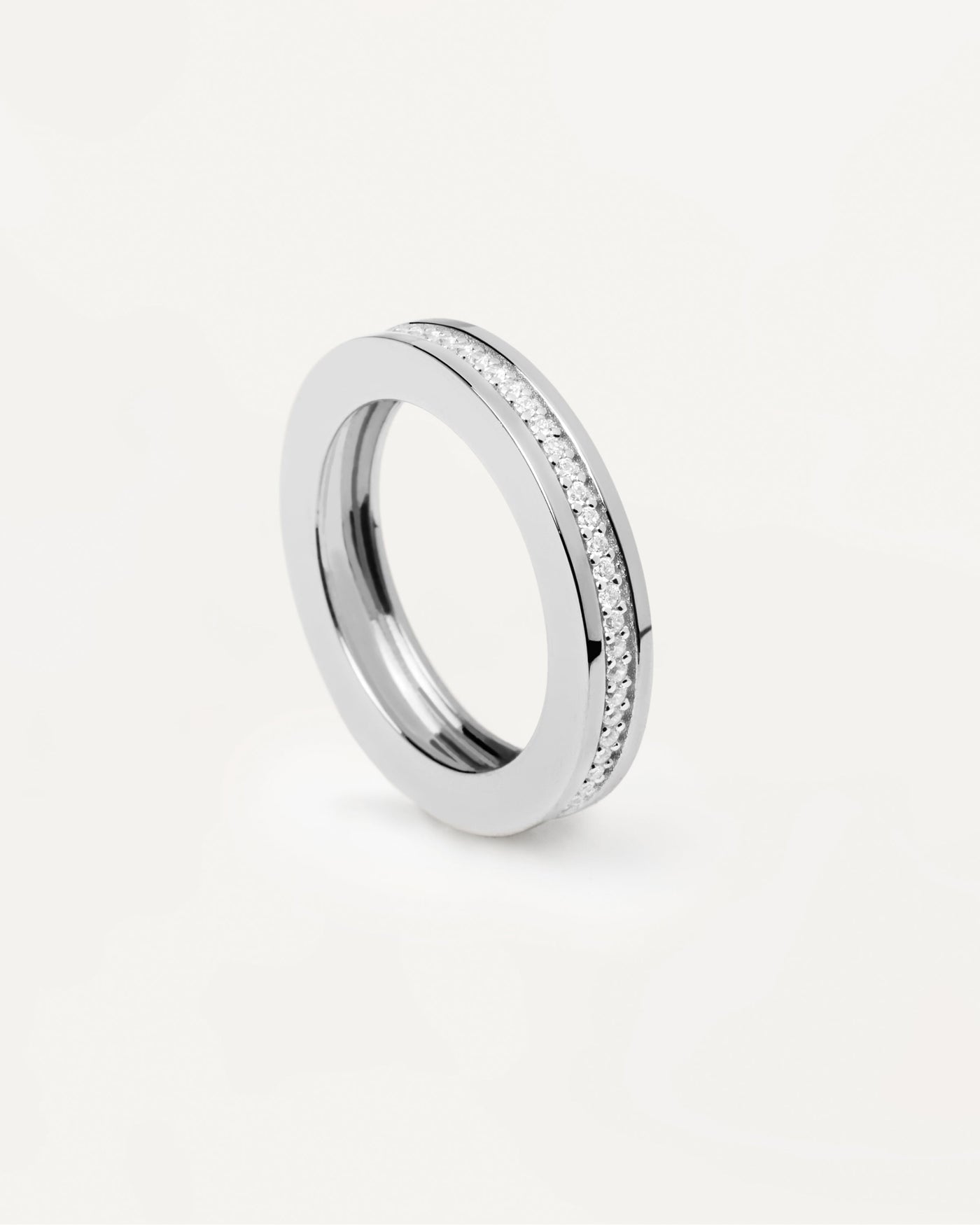 Infinity Silberring. Eternity Bänderring aus Sterlingsilber mit weißen Zirkonias. Erhalten Sie die neuesten Produkte von PDPAOLA. Geben Sie Ihre Bestellung sicher auf und erhalten Sie diesen Bestseller.