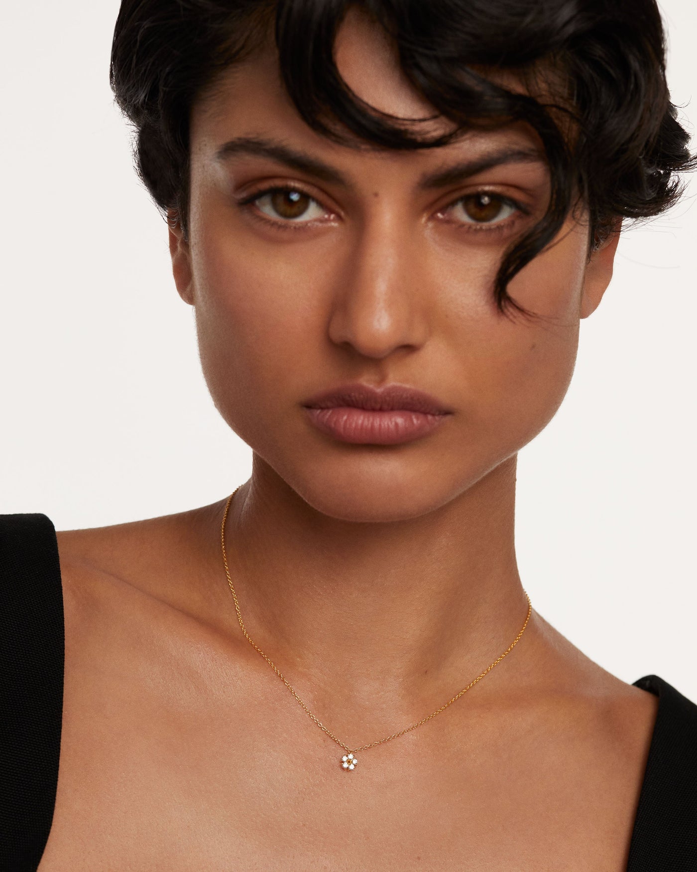 Daisy Necklace - 
  
    Sterling Silver / 18K Gold plating
  
