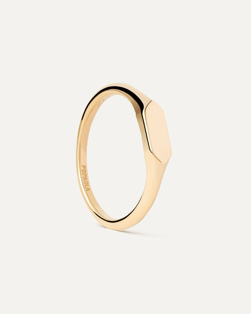 Mini anello sigillo placcato oro di forma esagonale