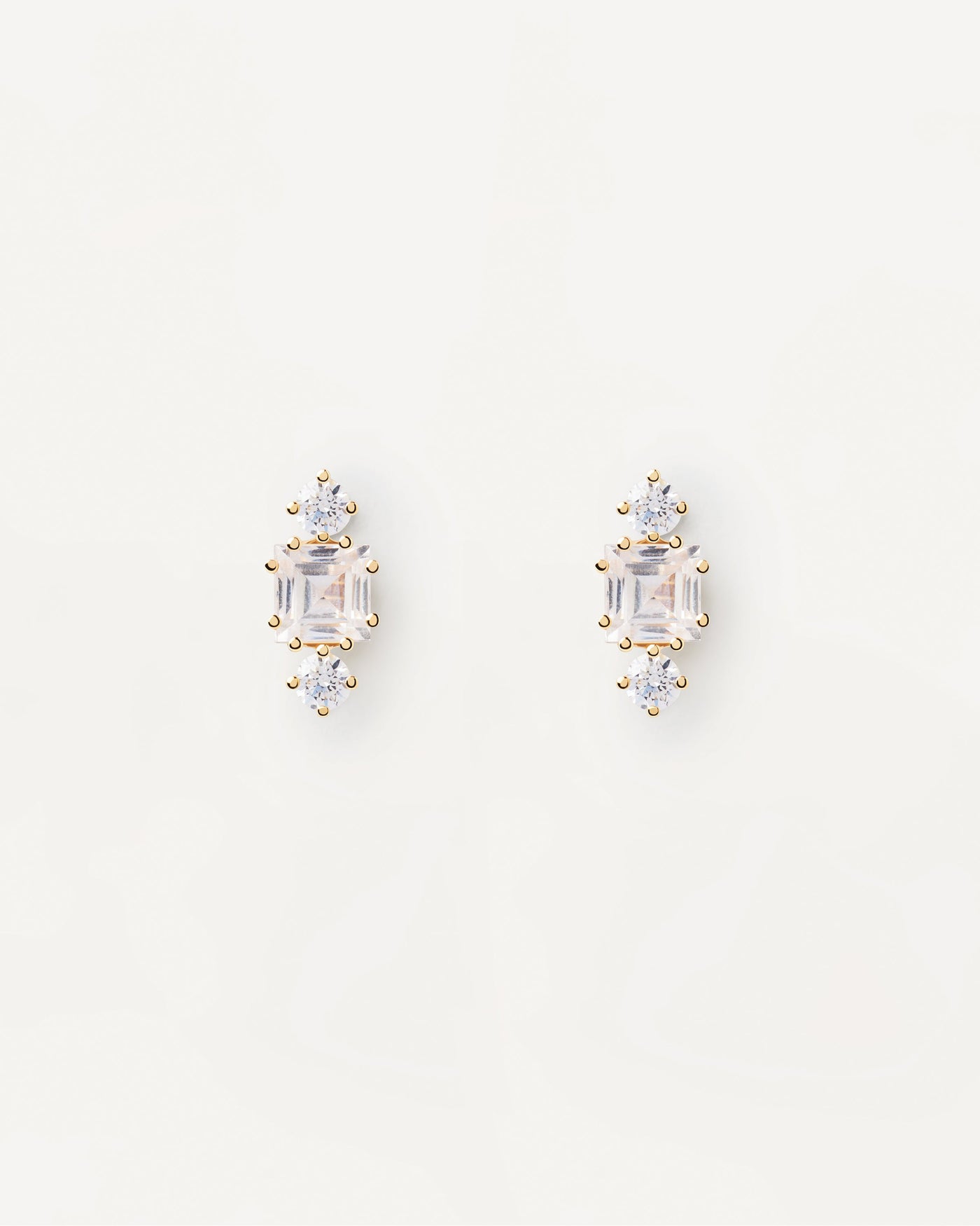 Pendiente Individual Lyn - 
  
    Plata de Ley / Baño de Oro 18K
  
