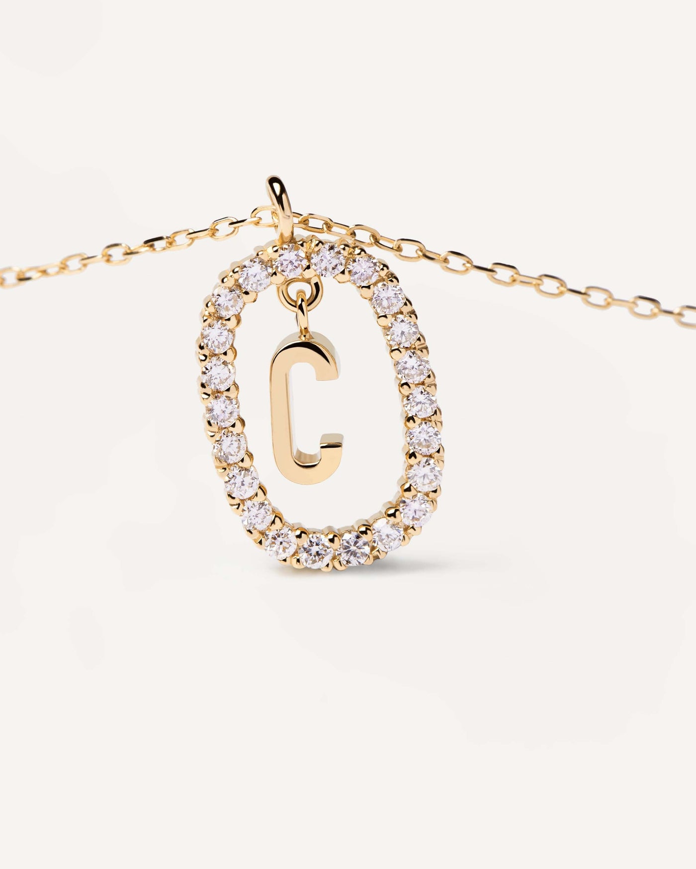 Collier Lettre C en Diamants et Or - 
  
    Or 18 carats
  
