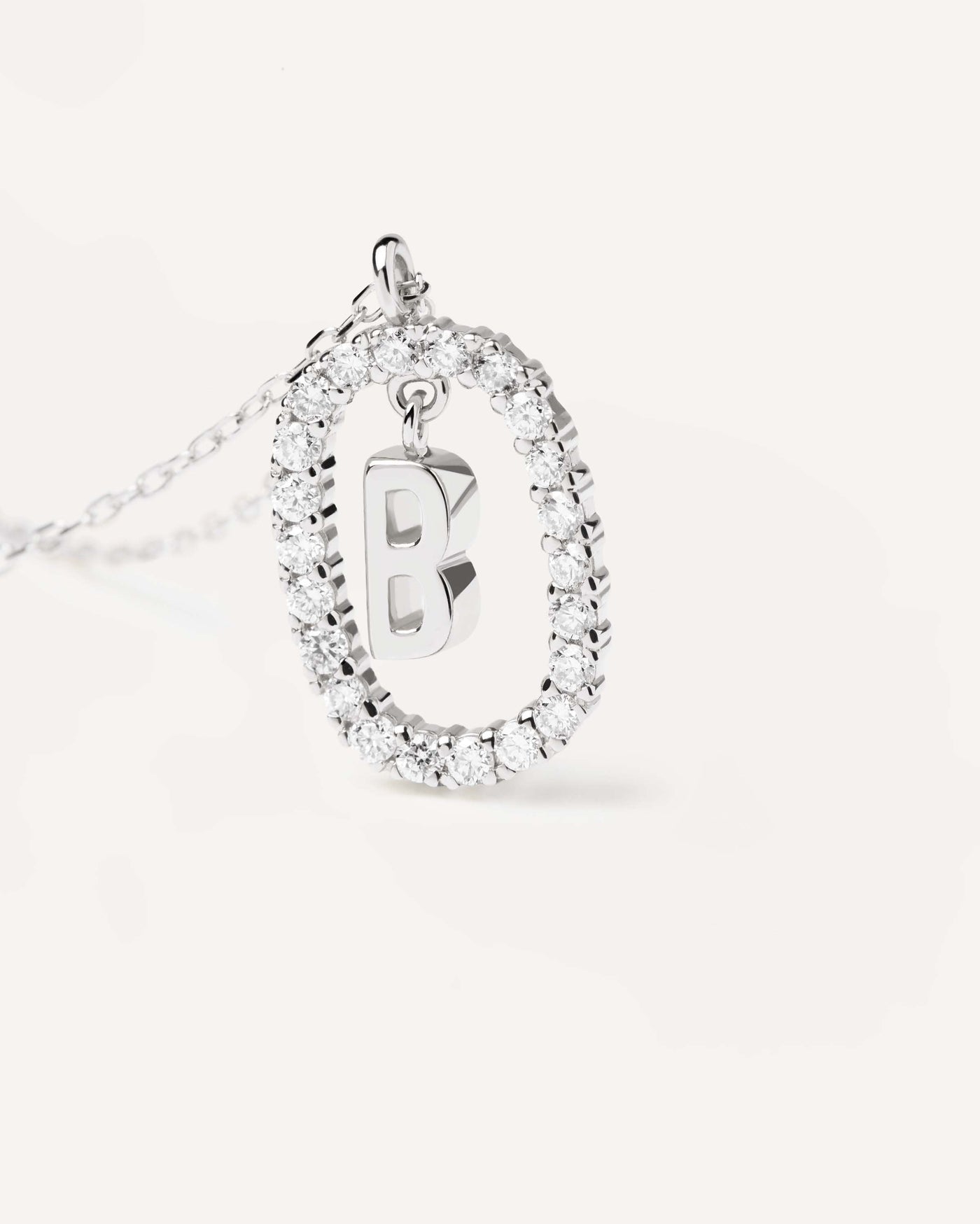 HalsKette Diamanten und Weissgold Buchstabe B - 
  
    18 kt Weissgold / Silber-Rhodinierung
  
