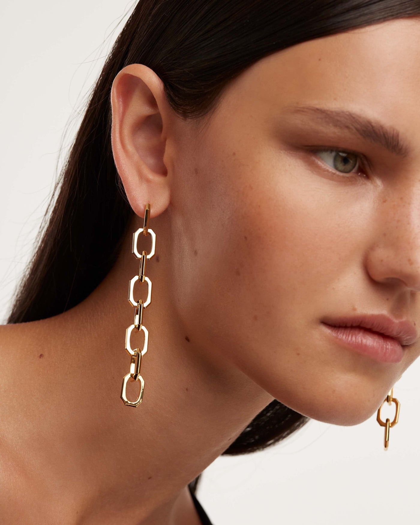 Endless Signature Chain Earrings - 
  
    Brass / 18K Gold plating
  
