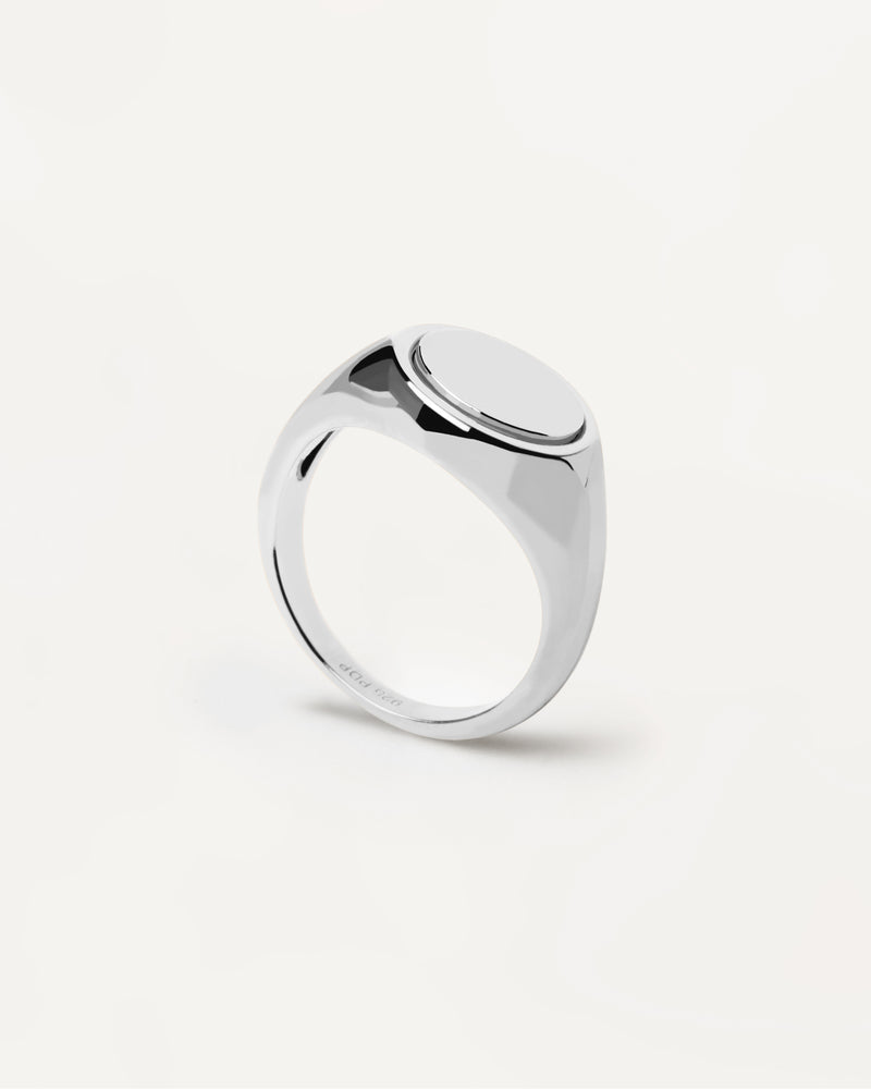 Stamp Silver Ring - 
  
    Argent massif
  
