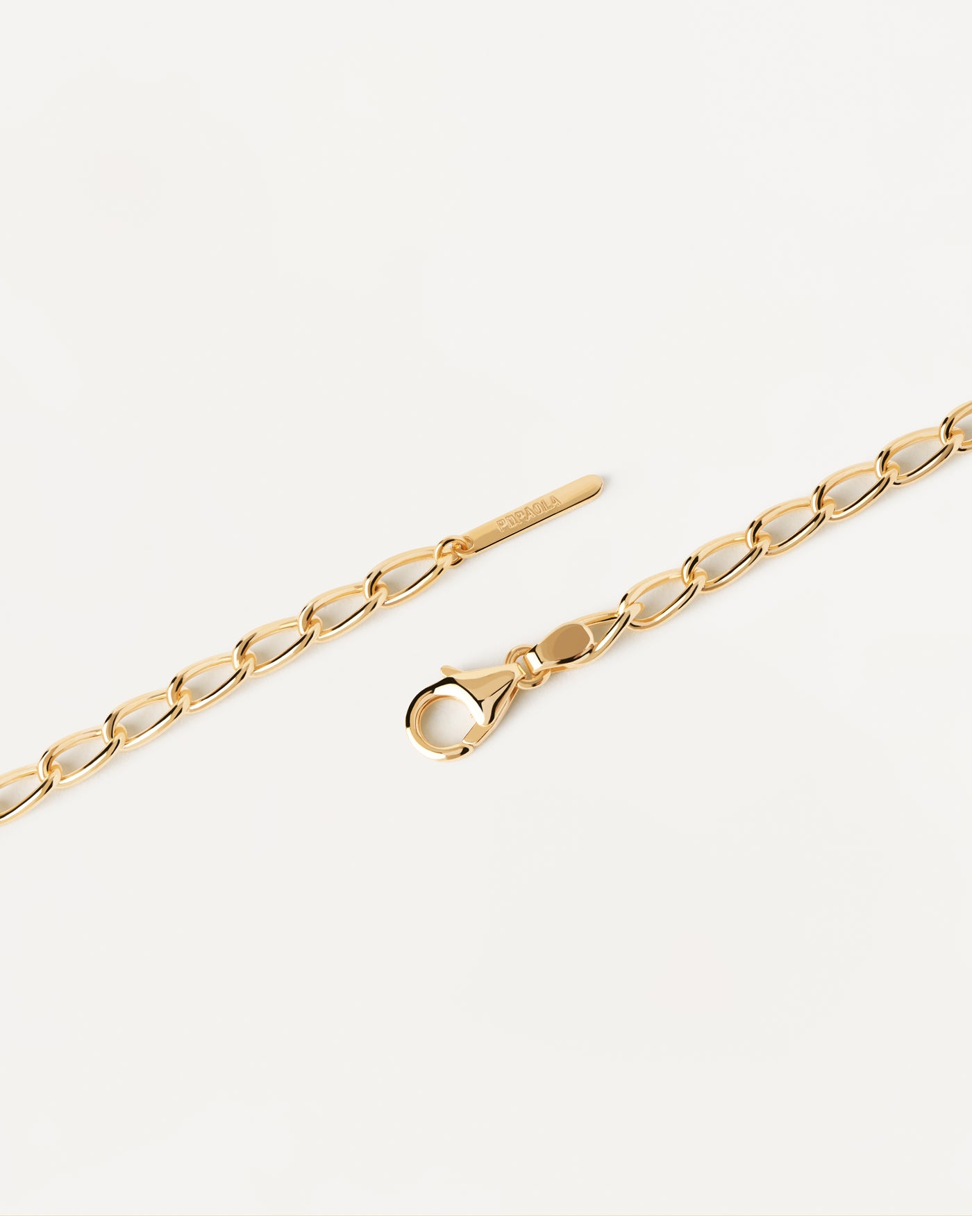Pulsera Cadena Letra - 
  
    Plata de Ley / Baño de Oro 18K
  
