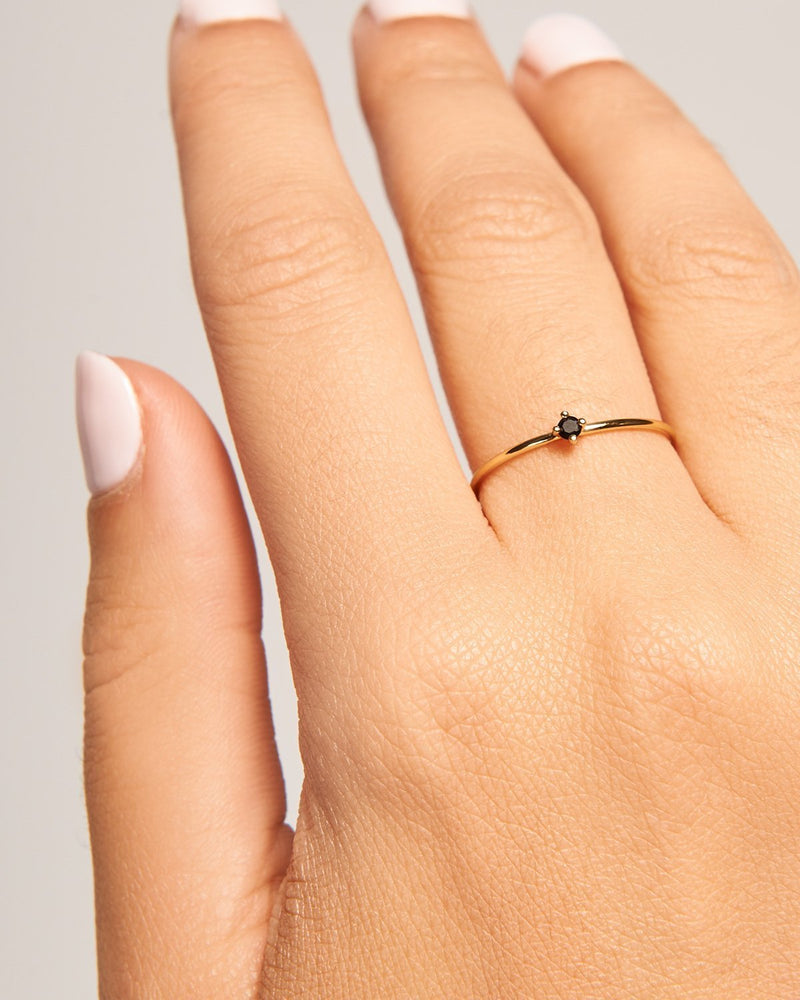 Black Solitary Ring - 
  
    Sterling Silver / 18K Gold plating
  
