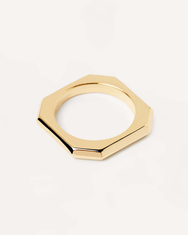 Octogonal plain ring shaped as a cable link in 18K gold plating