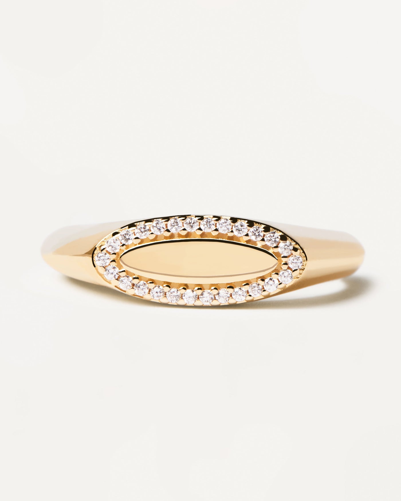 2023 Selection | Lace Stamp Ring. Engravable ovalish signet ring in gold-plated and white zirconia. Get the latest arrival from PDPAOLA. Place your order safely and get this Best Seller. Free Shipping.