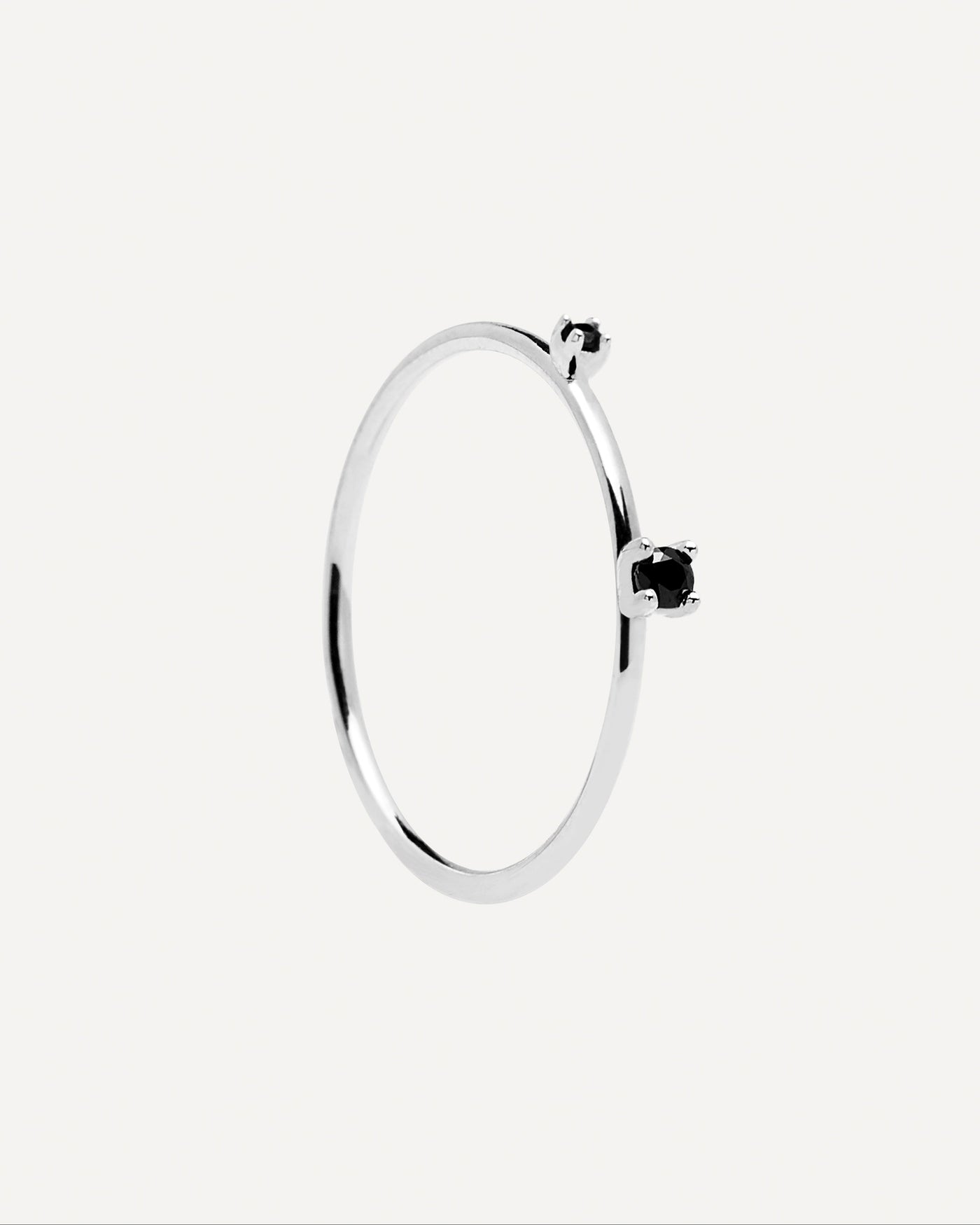 2023 Selection | Black Kita Silver Ring. Get the latest arrival from PDPAOLA. Place your order safely and get this Best Seller. Free Shipping over 40€