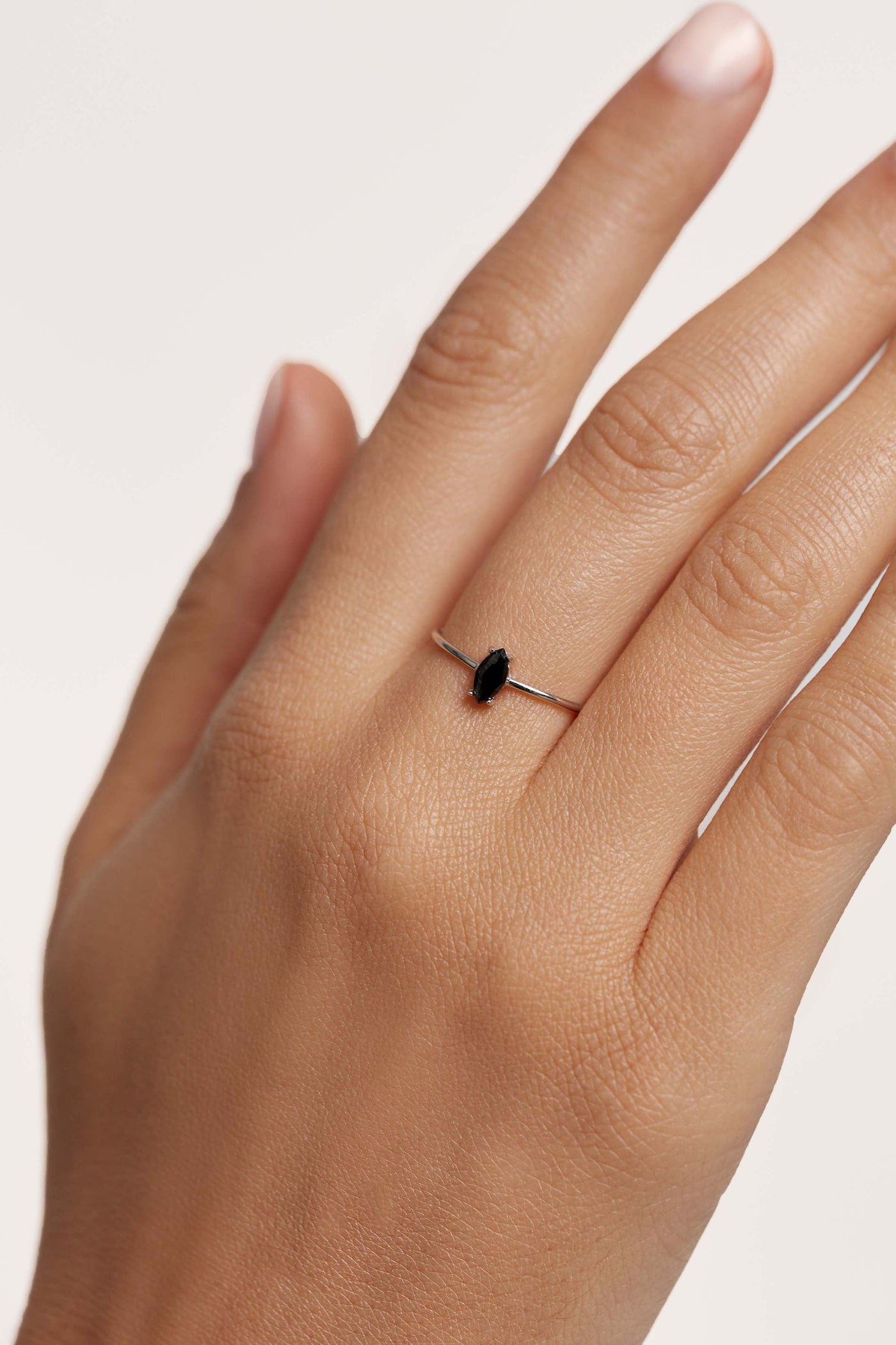 Anello in argento Black India 
  
    Argento sterling
  
