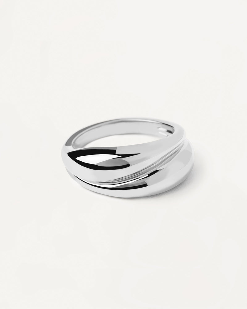 Grande anello sinuoso in argento sterling