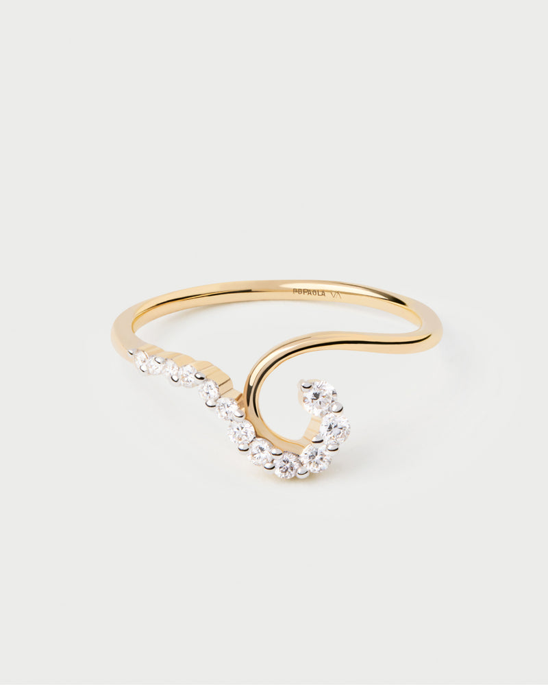 Fluid spiral ring in 18K gold set with 12 brilliant lab-grown diamonds in graduating sizes