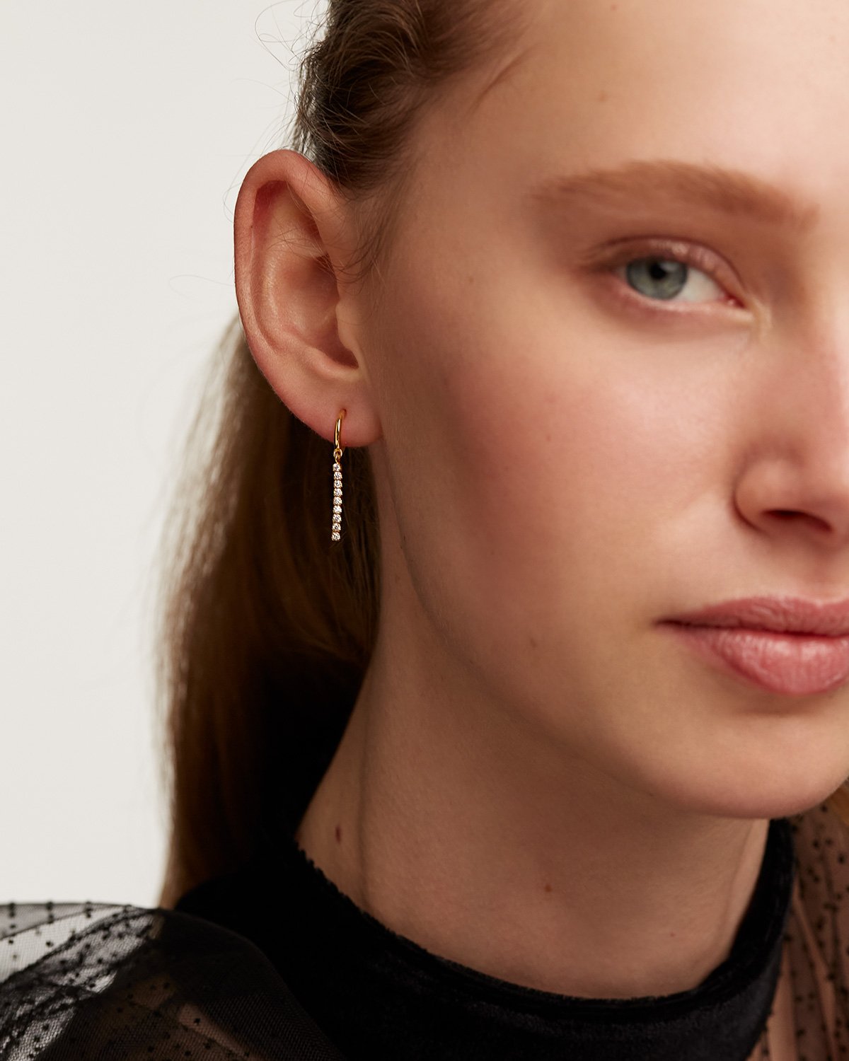 Naomi Ohrringe 
  
    Sterling Silber / 18K Goldplattierung
  
