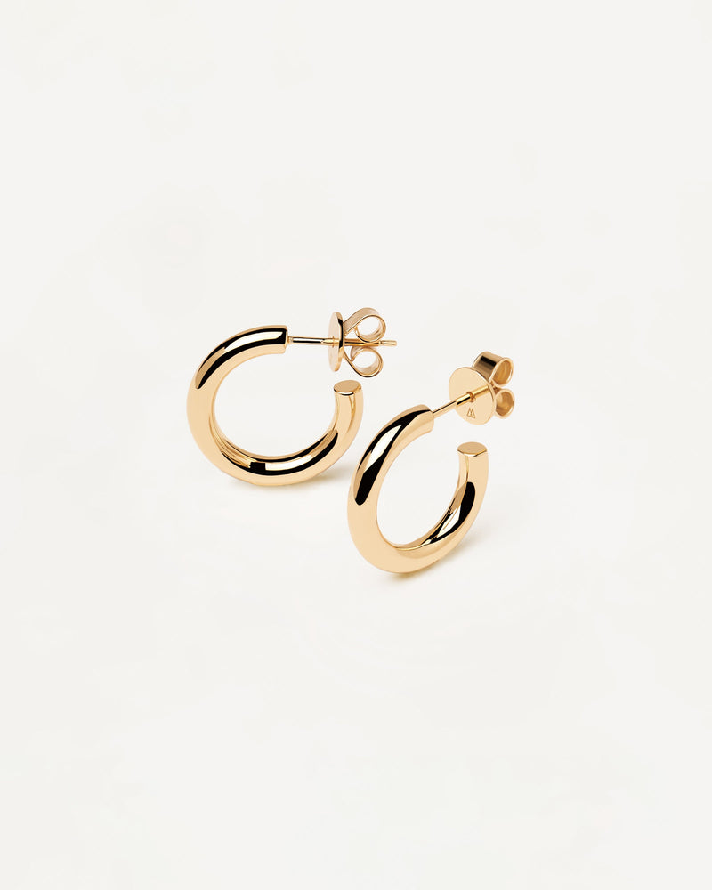 C-hoop earrings in 18k gold plated sterling silver  with a butterfly push-back