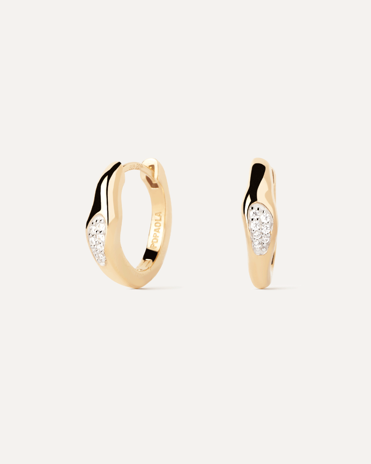 Onda hoops 
  
    Sterling Silver / 18K Gold plating
  
