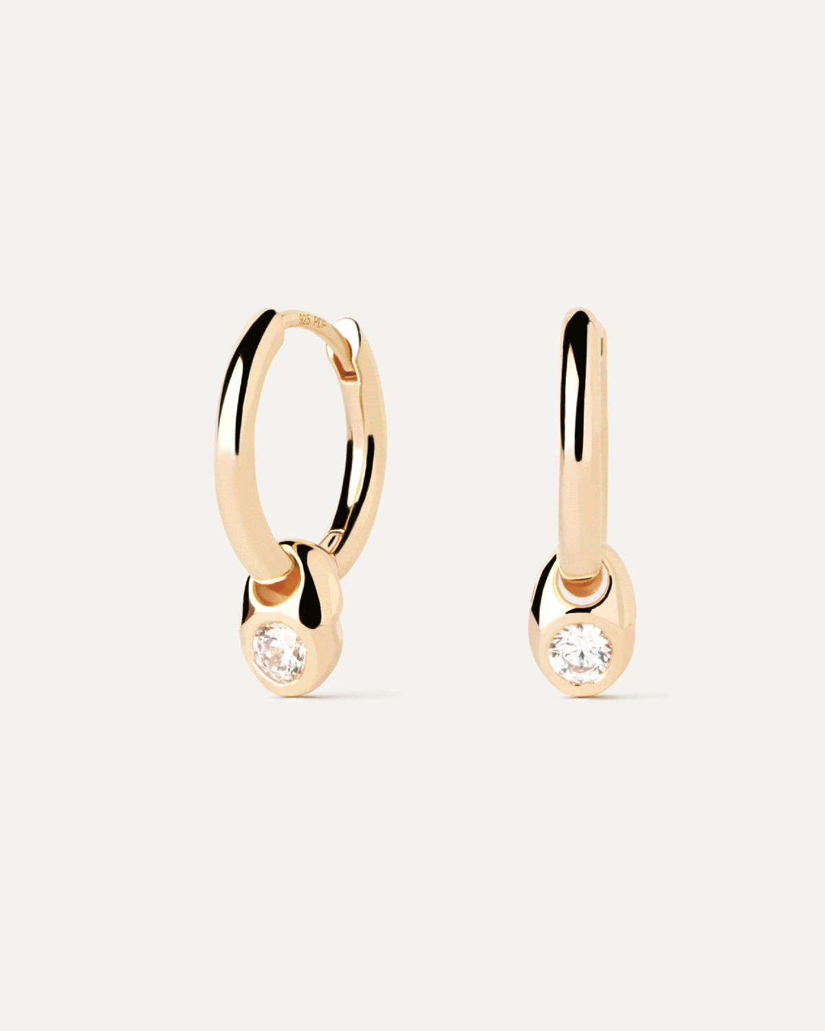 Delta hoops 
  
    Sterling Silver / 18K Gold plating
  
