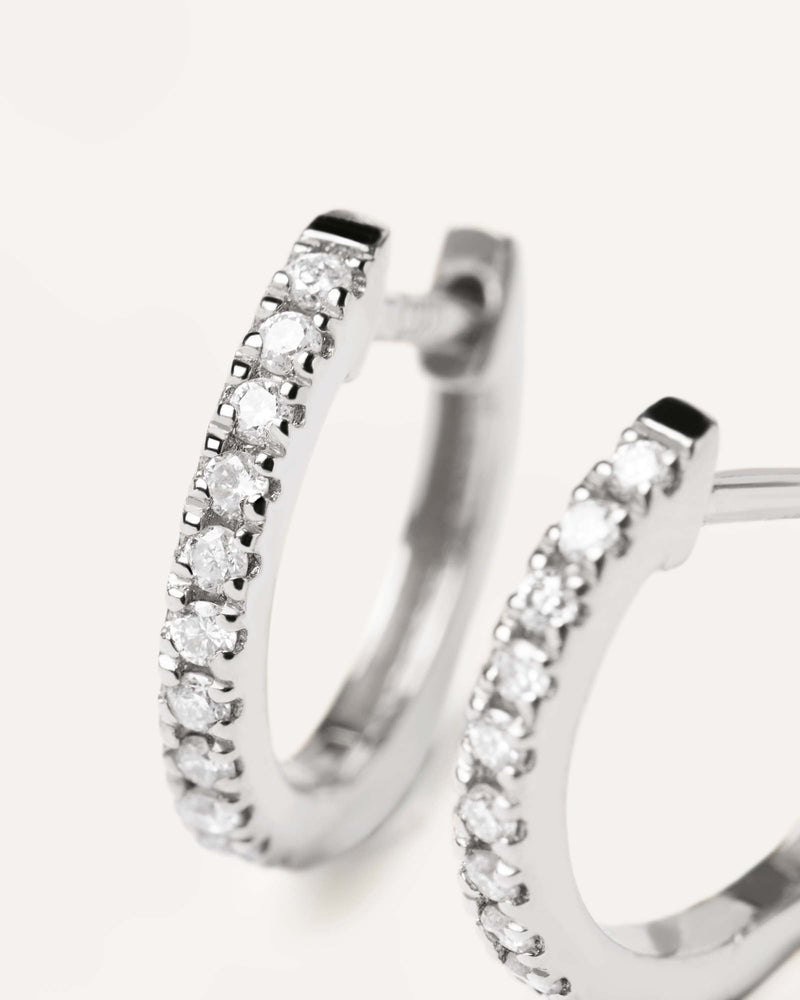 Boucles D’Oreilles en Diamants et en Or Blanc eternity Mini - 
  
    Or blanc 18 carats / Placage Argent Rhodié
  

