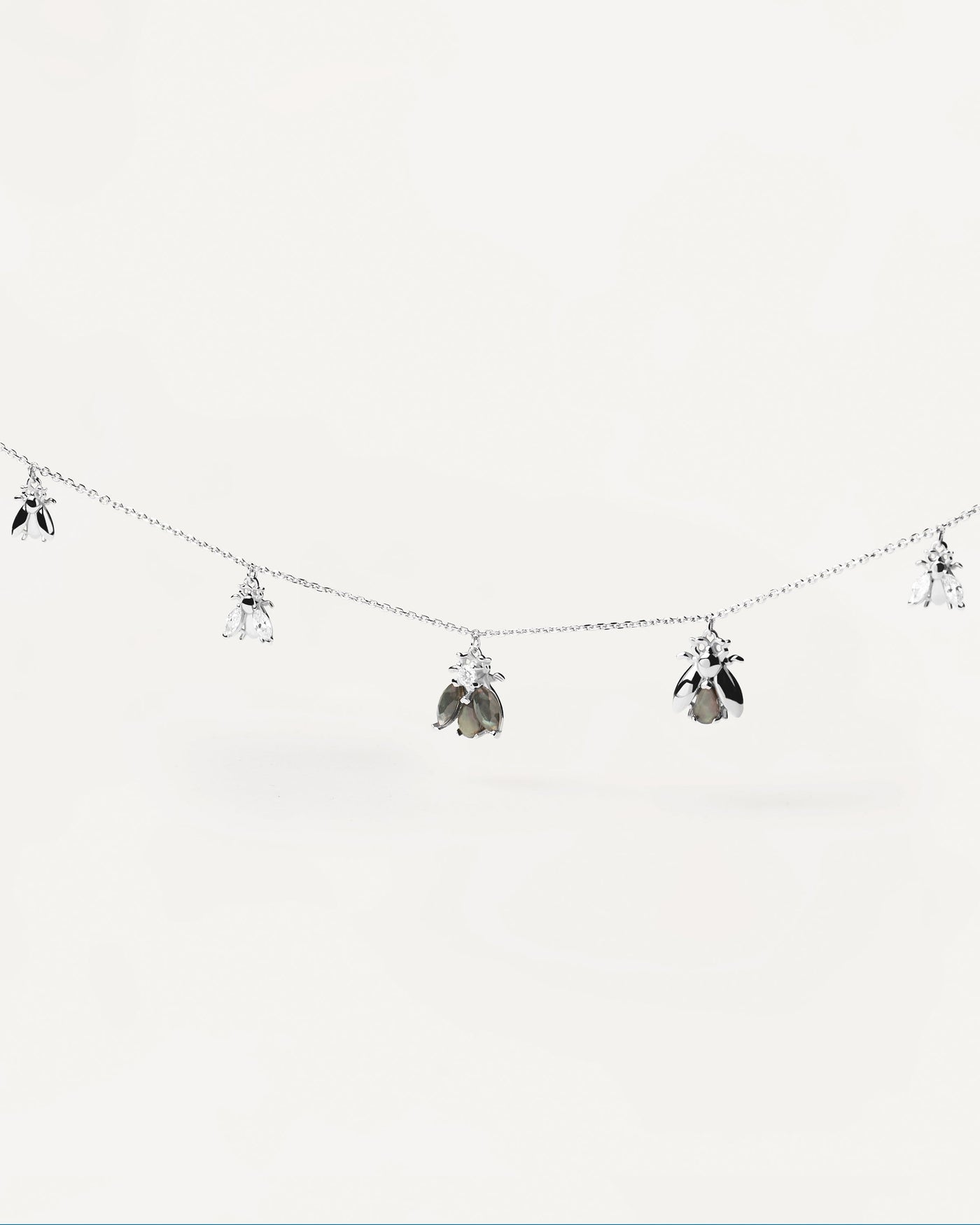 Selezione 2020 | Collana in argento La Bamba. Acquista le ultime novità di PDPAOLA. Effettua il tuo ordine in tutta sicurezza e non lasciarti sfuggire questo best seller. Spedizione gratuita per ordini superiori a 70 €.