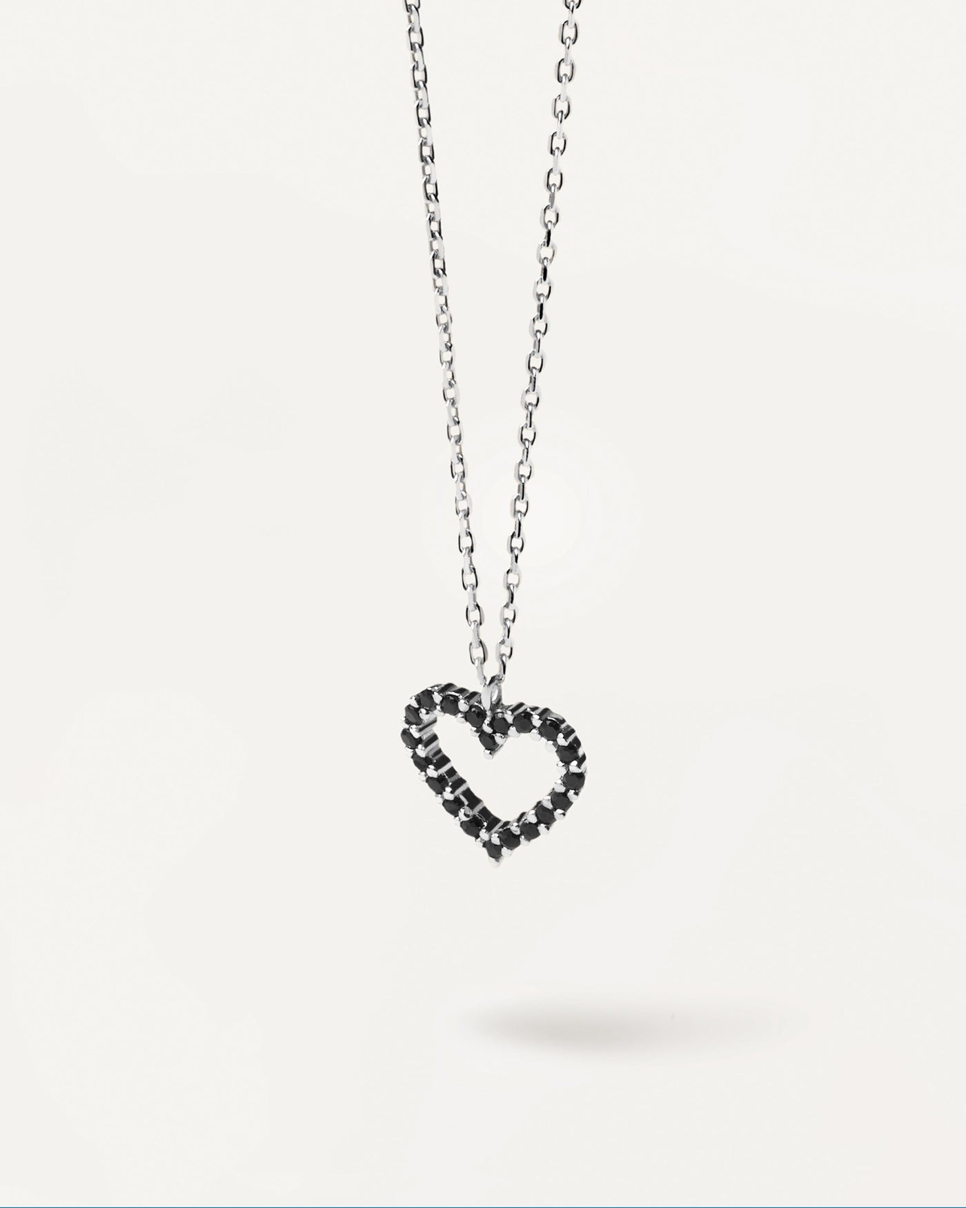 Sortiment 2020 | Black Heart Silberhalskette Sie die neuesten Produkte von P D PAOLA. Geben Sie Ihre Bestellung sicher auf und erhalten Sie diesen Bestseller. Kostenloser Versand ab 70 €.