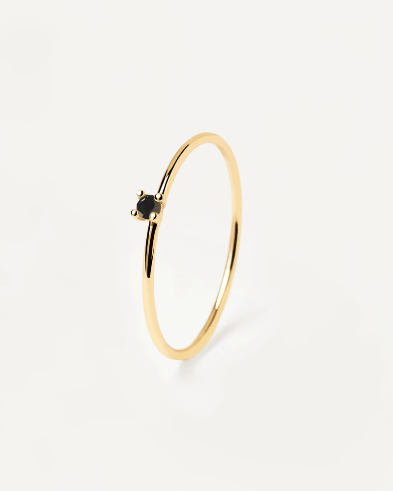 Black Solitary Ring - 
  
    Sterling Silver / 18K Gold plating
  
