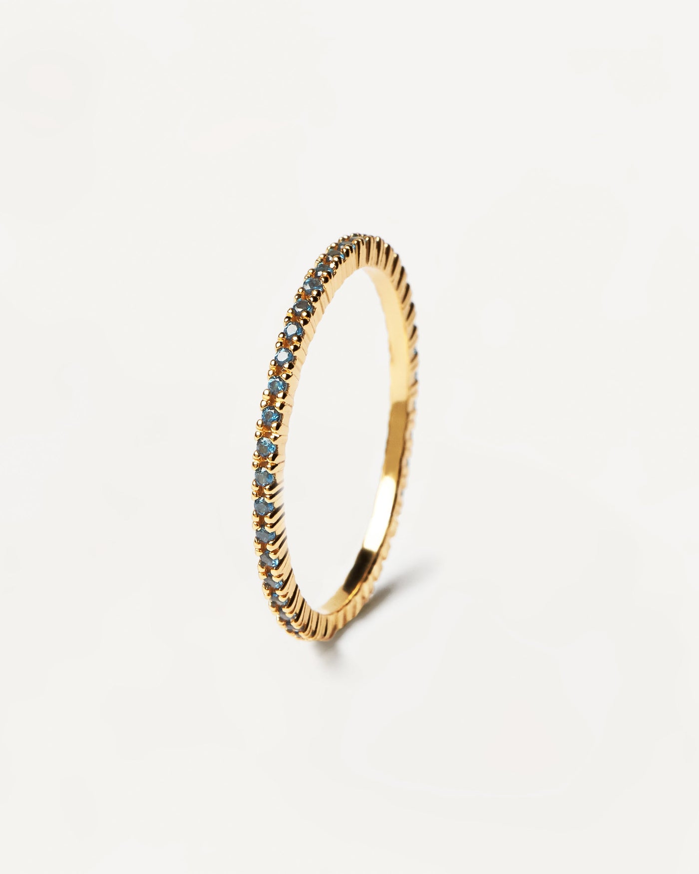 Selezione 2020 | Anello in oro Celeste Essential. Acquista le ultime novità di PDPAOLA. Effettua il tuo ordine in tutta sicurezza e non lasciarti sfuggire questo best seller. Spedizione gratuita per ordini superiori a 70 €.