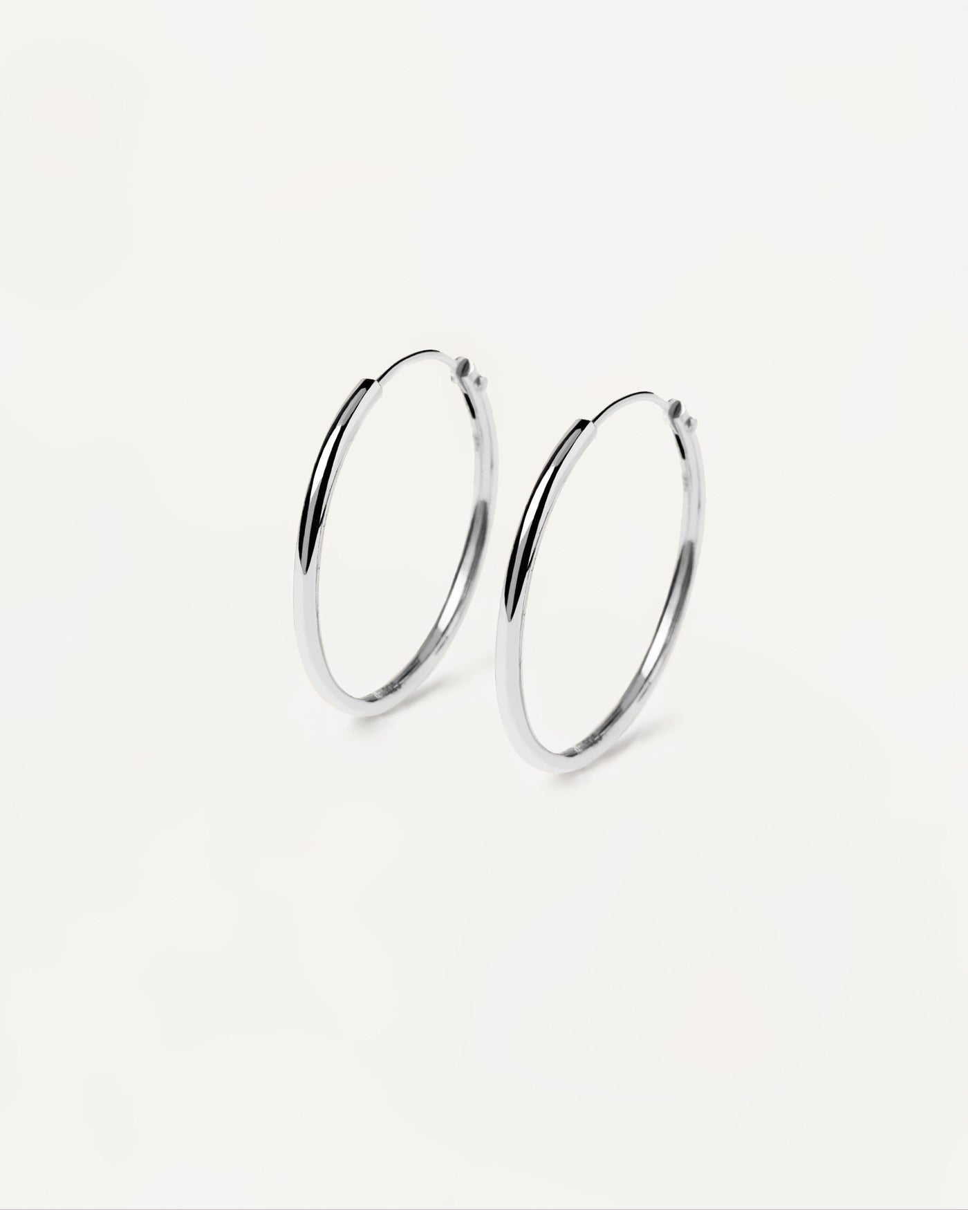 Sterling Silver Everyday Medium Hoop Earring – Lucy Kemp Jewellery