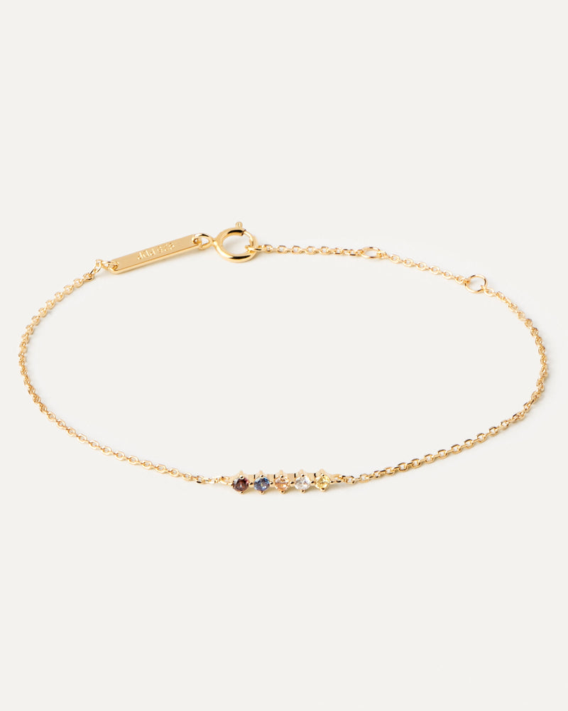 Pulsera de plata con baño de oro y delicadas circonitas de cinco colores diferentes
