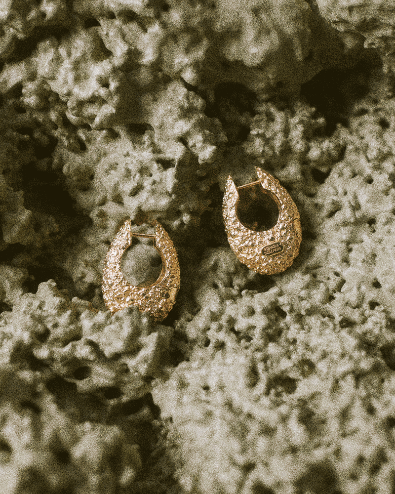 Marina Creolen - 
  
    Messing / 18K Goldplattierung
  
